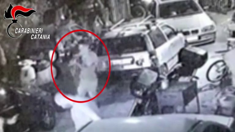 Sparatoria nel Catanese, due arresti e due feriti