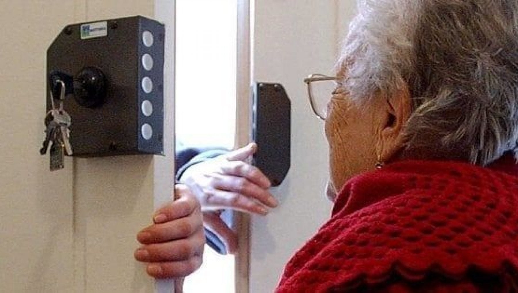 Rapinò un’anziana nella sua abitazione, 22enne marsalese trasferita al Pagliarelli