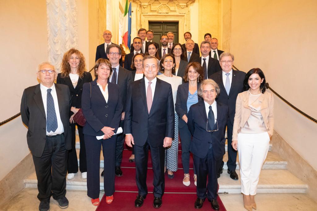 Governo, Draghi ai ministri “Potete essere orgogliosi dei risultati”