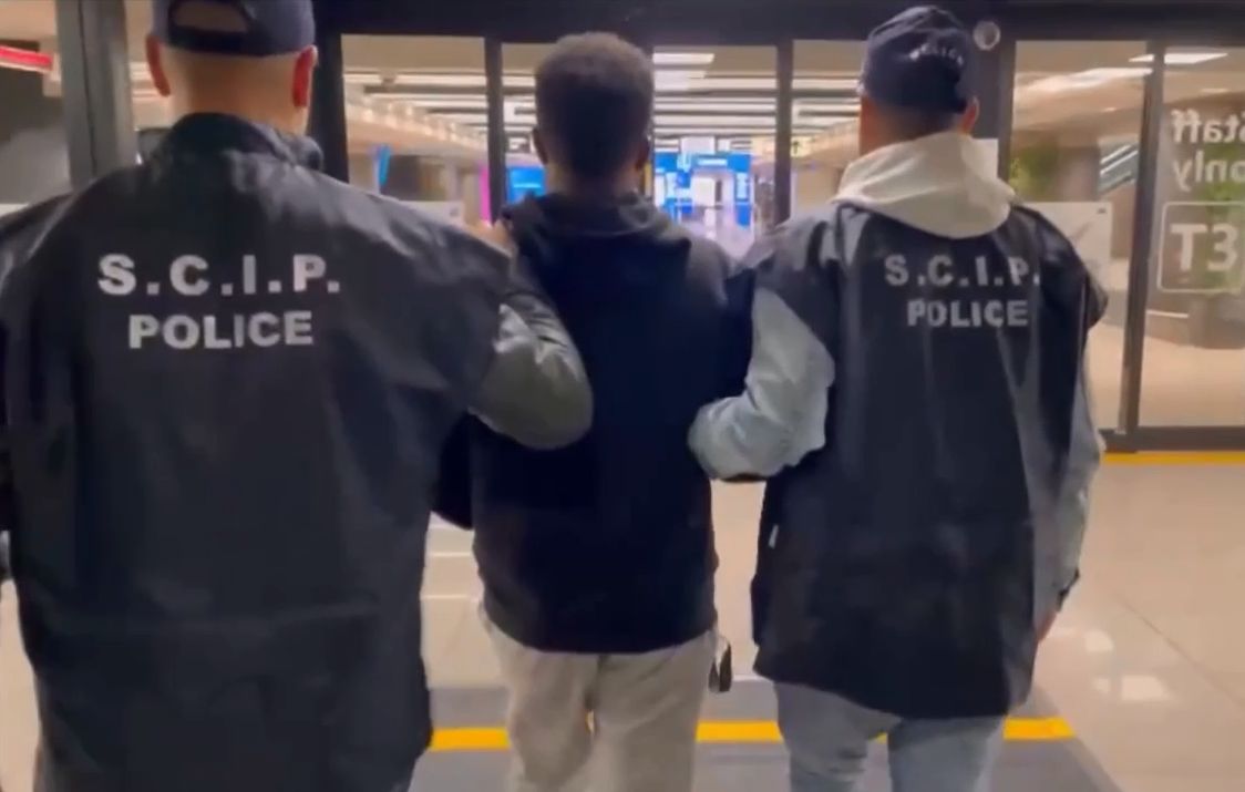 Tratta di esseri umani, catturato latitante eritreo ed estradato in Italia
