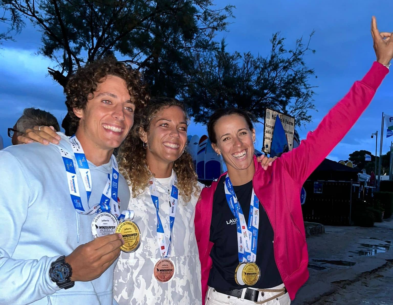 Mondiali windsurfer, tre trionfi per Laura Linares. Medaglie anche per Bruna Ferracane e Silvio Catalano