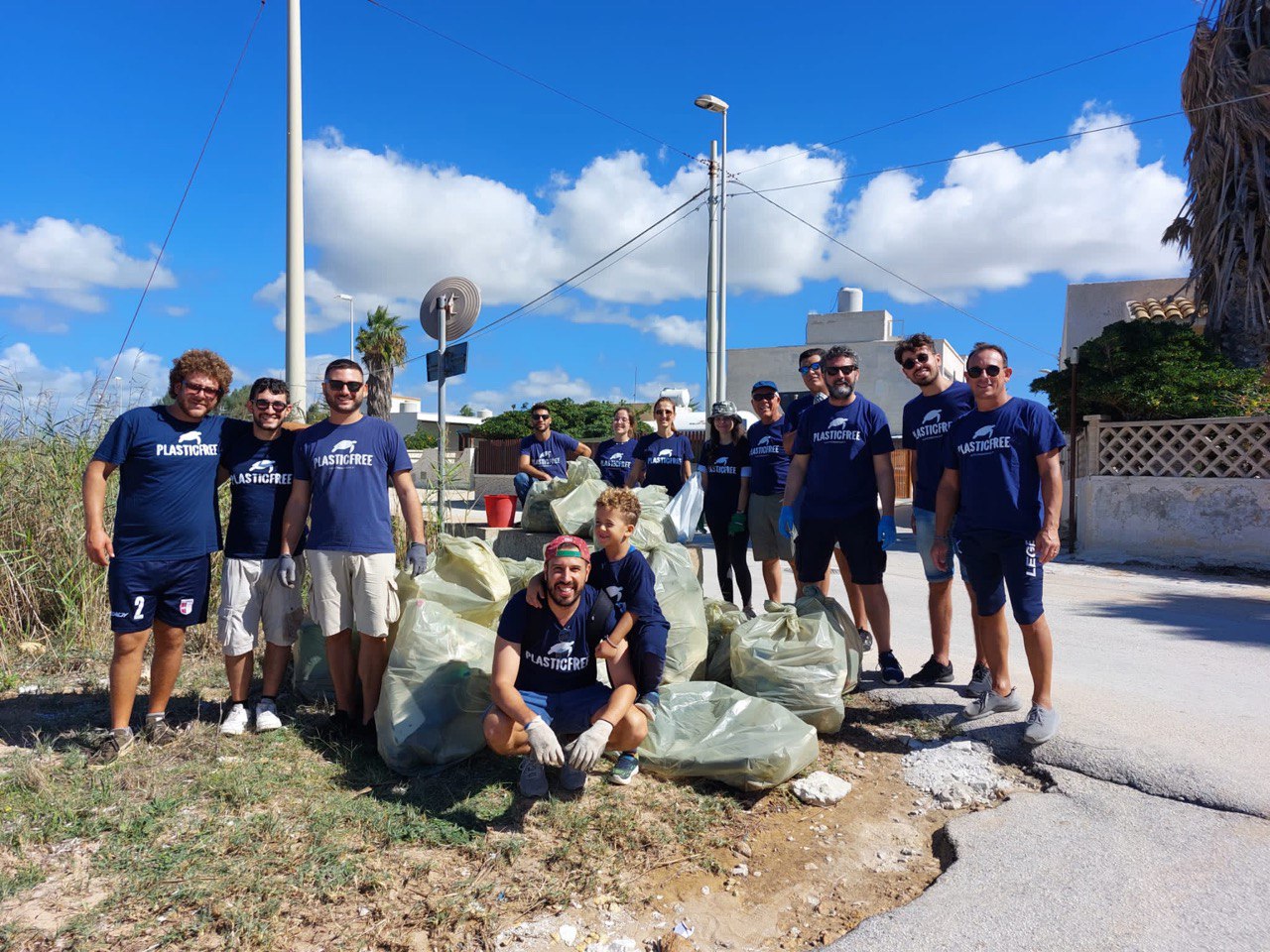 A Petrosino nuova giornata di raccolta dei rifiuti con Plastic Free