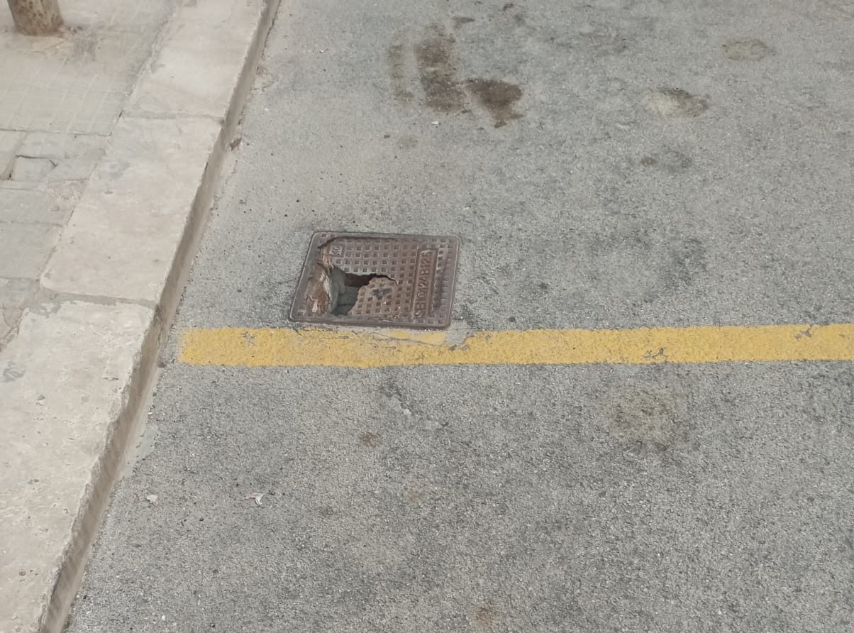 Buche nelle strade marsalesi, si sgretola tombino in via Cavour