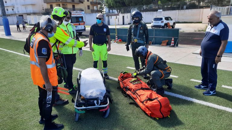 Elisoccorso dell’Aeronautica salva una donna infortunata a Castellammare