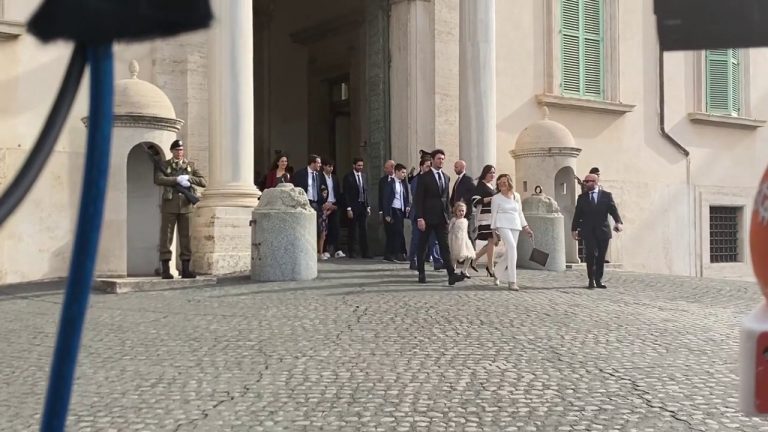 I nuovi ministri lasciano il Quirinale dopo il giuramento