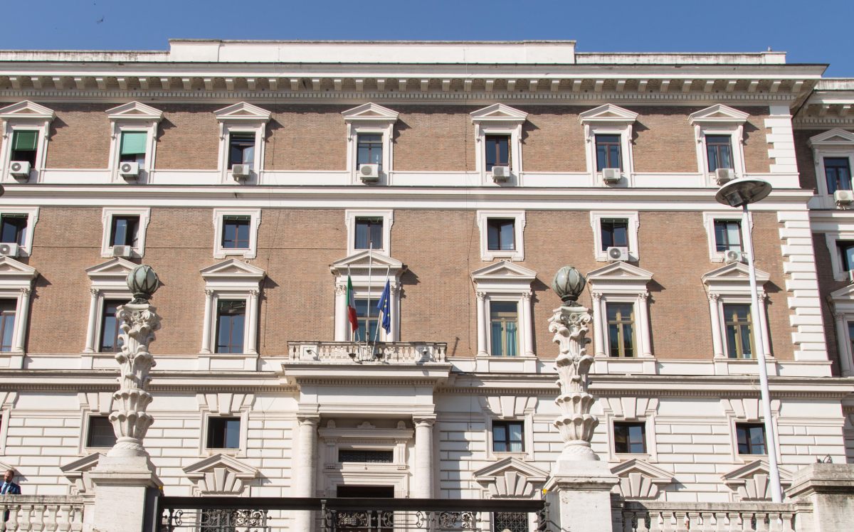Rave party, fonti Viminale: “Norma non lede la libertà di manifestare”