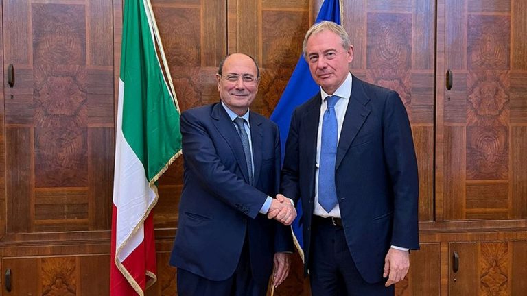 Lukoil, incontro Schifani-Urso “Il 18 novembre il tavolo a Roma”