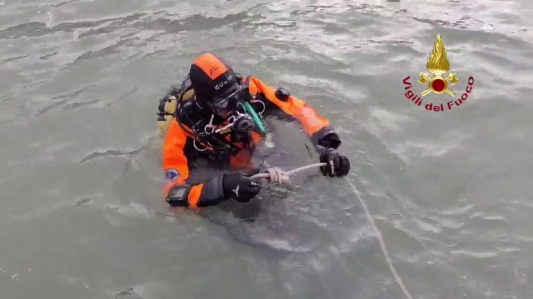 Ischia, ricerca dei dispersi nella zona del porto di Casamicciola