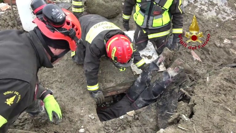Ischia, soccorritori ancora al lavoro per recupero dei 4 dispersi
