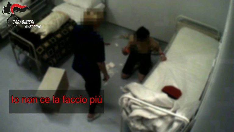 Maltrattamenti in Rsa ad Avellino, indagate tre operatrici sanitarie