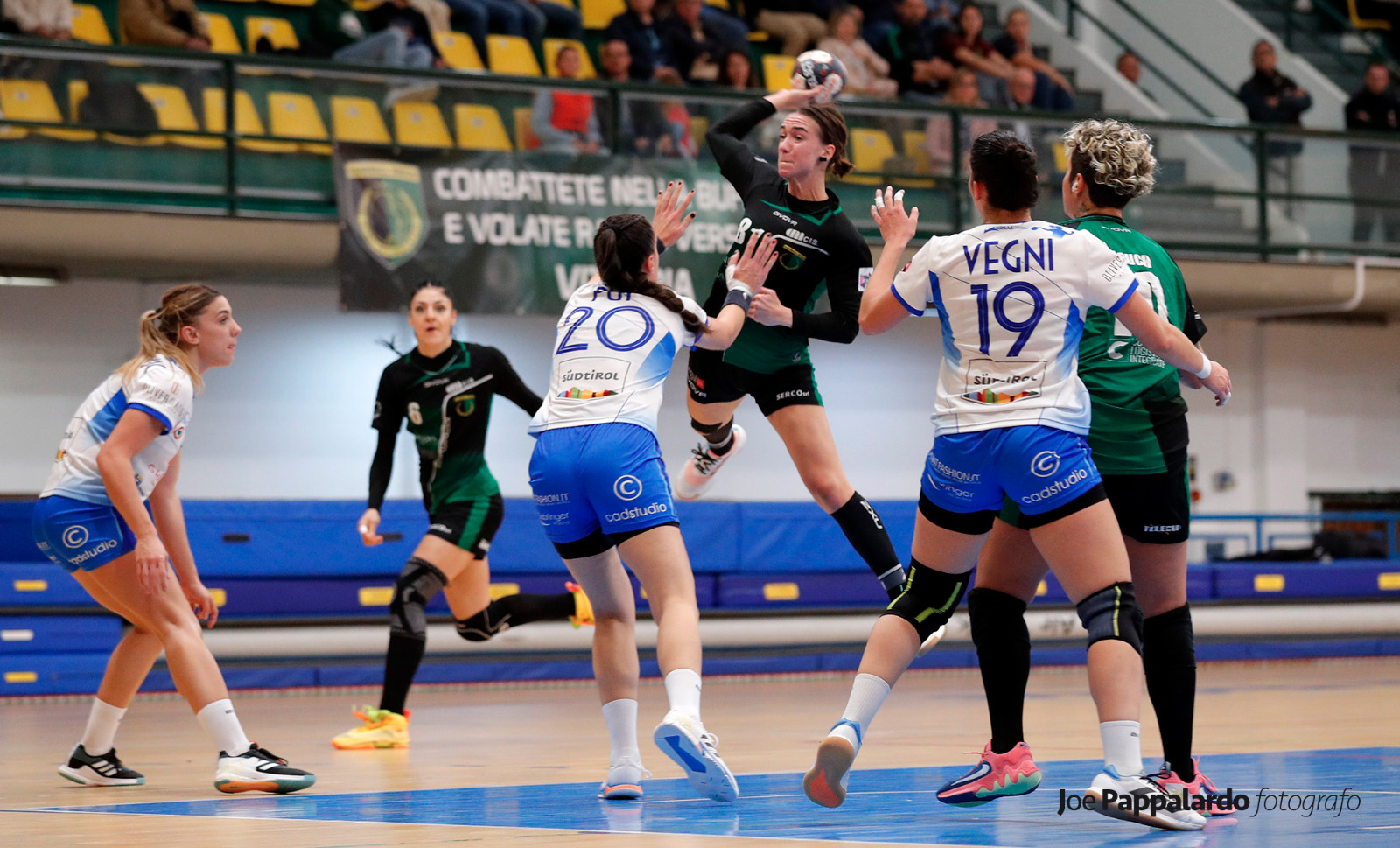 L’Handball Erice batte le campionesse d’Italia del Brixen Sudtirol