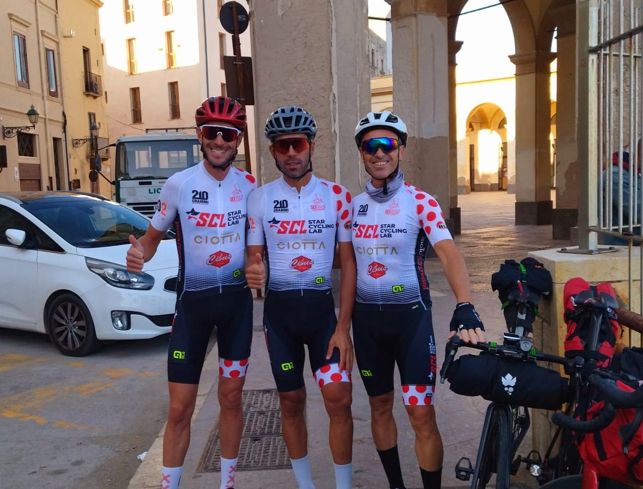 L’impresa in bici di Ninni Stella da Erice all’Etna