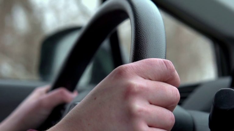 Ue, confermato lo stop alla vendita di auto a motore termico nel 2035