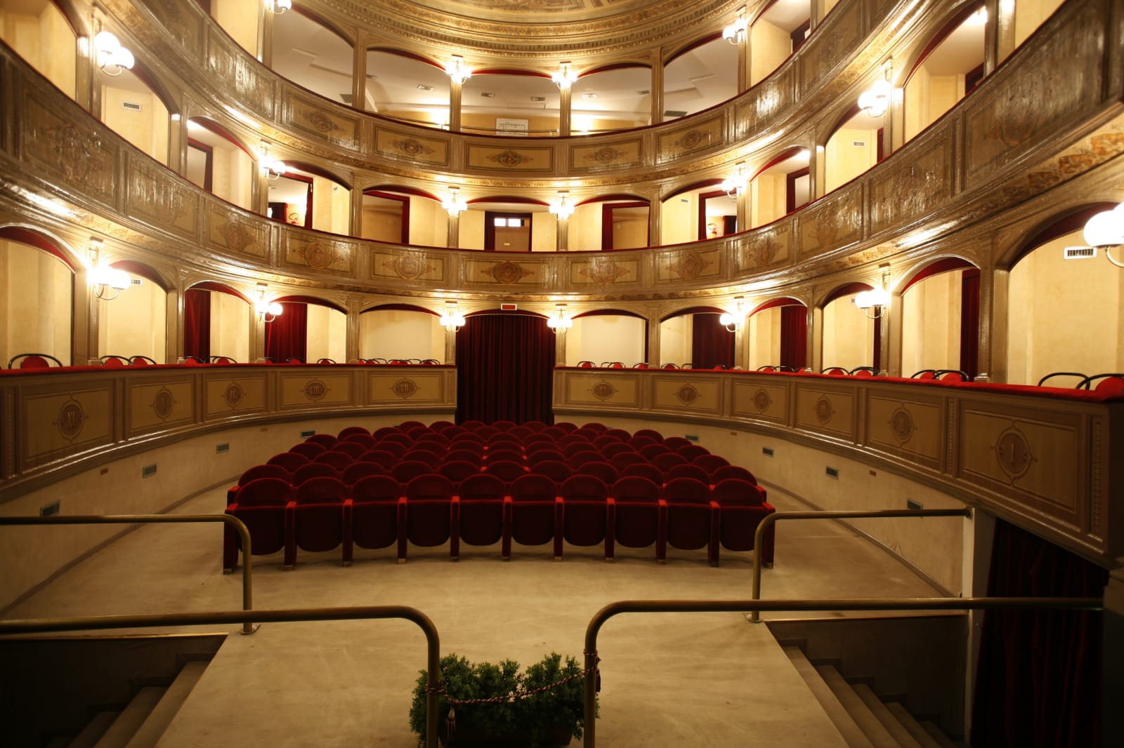 Cinque teatri del Trapanese da oggi, 4 aprile,  sono monumenti nazionali