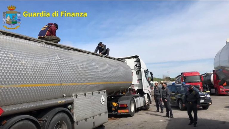Truffa di carburanti, sequestri per 25 milioni tra Sicilia e Calabria