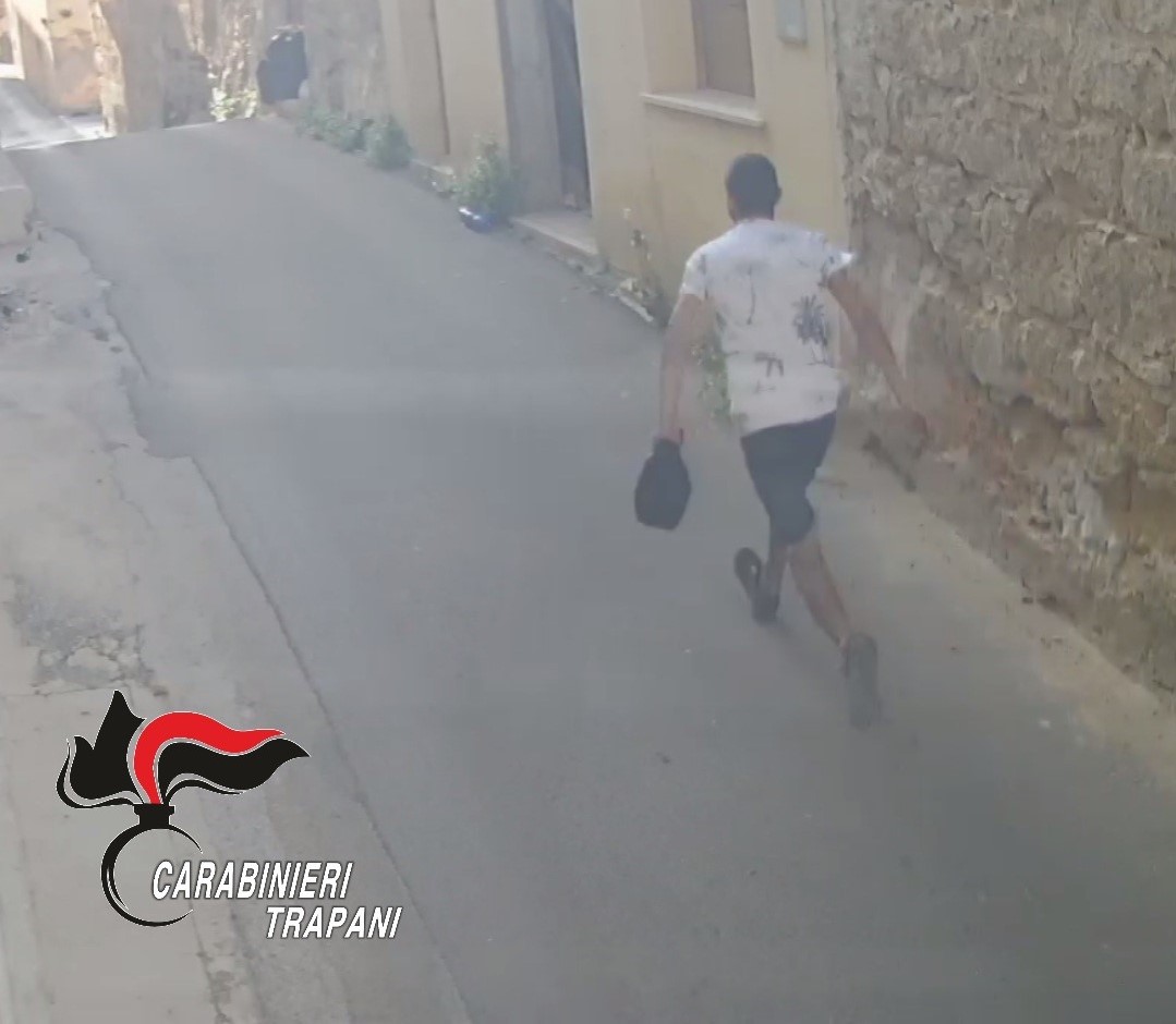 Arrestato un ragazzo per furti e rapine