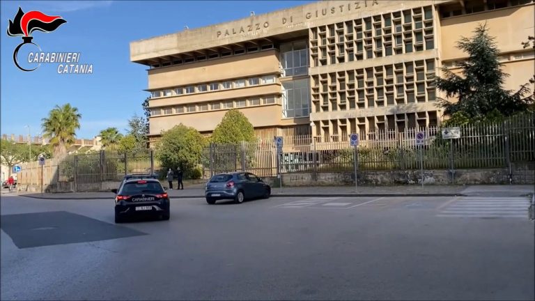 Furti e ricettazione di auto, sgominata banda nel Catanese