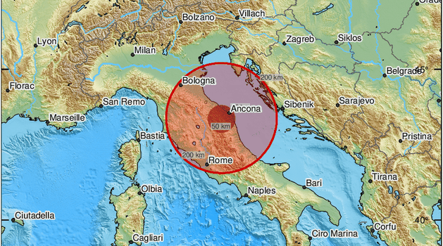 Terremoto, forte scossa nel centro Italia. Scuole chiuse nelle Marche. Traffico ferroviario sospeso
