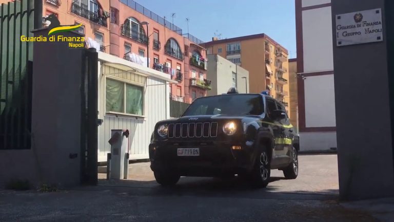 Contrabbando di sigarette nel napoletano, sette misure cautelari