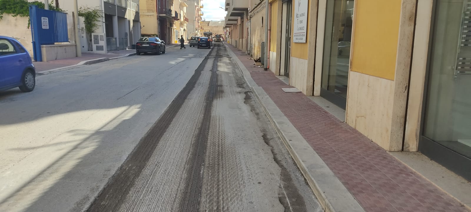 Marsala: si continua a sistemare strade e marciapiedi