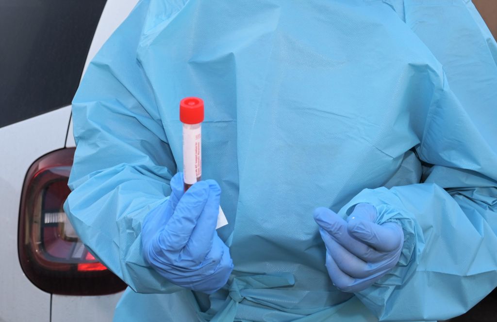 Covid, in Sicilia contagi e ospedalizzazioni in lieve diminuzione