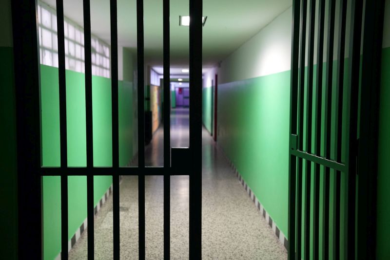 Evasione dal carcere di Milano, si costituisce uno dei 5 ancora in fuga