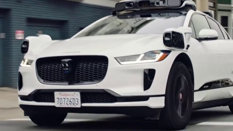 Il 2023 sarà l’anno della guida autonoma?