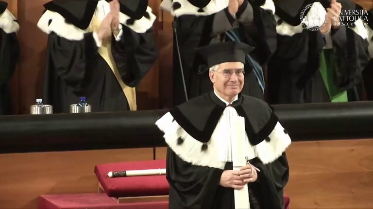 Cattolica, laurea honoris causa in Scienze bancarie a Nicholas Stern