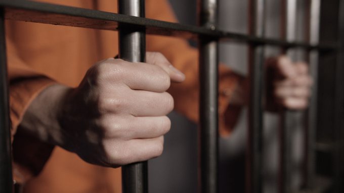 Cattura detenuto trapanese, i penitenziari: “Sotto organico e troppe visite fuori dal carcere”