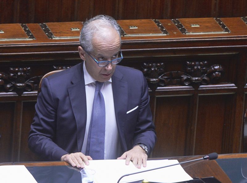 Cospito, Piantedosi “Non ci faremo condizionare”