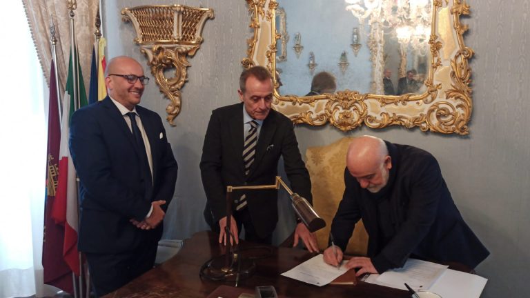Trapani: giura il nuovo assessore Massimo Toscano Pecorella