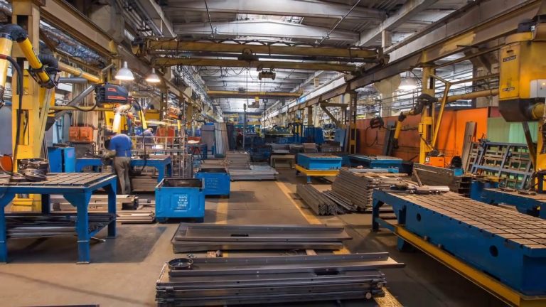 Industria, fatturato con segno più a novembre