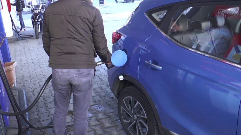 Sciopero dei benzinai, associazioni divise. Protesta sarà meno dura