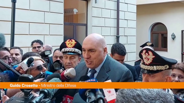 Crosetto “All’Ucraina non solo armi ma anche aiuti civili”