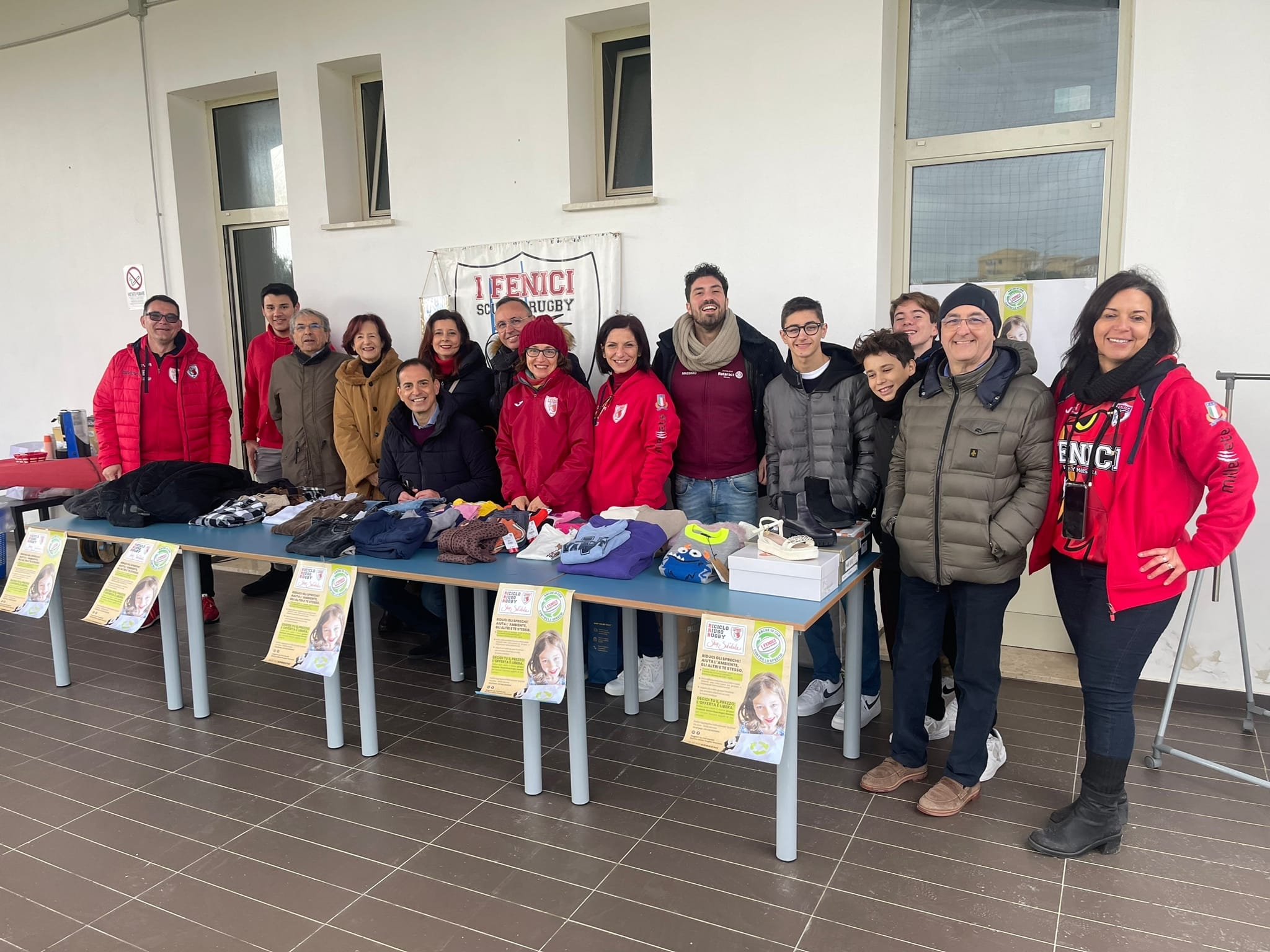 Shop solidale con I Fenici del Rugby Marsala, raccolta indumenti con i Rotary