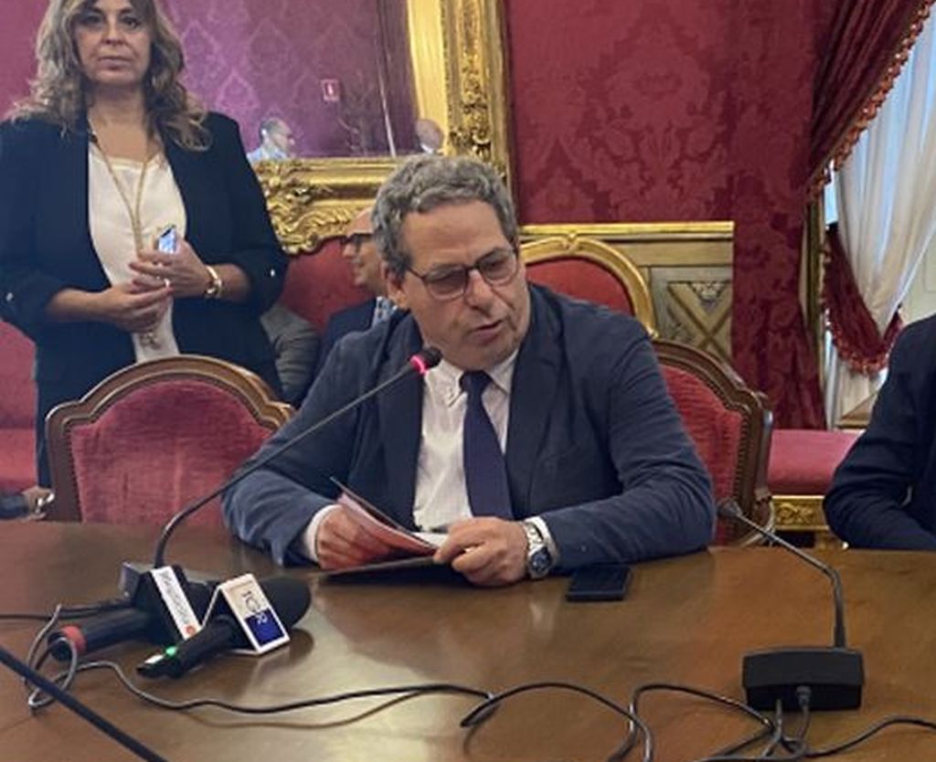Miccichè a Schifani: “La detesto”, Forza Italia “Non sa come cercare ribalta”