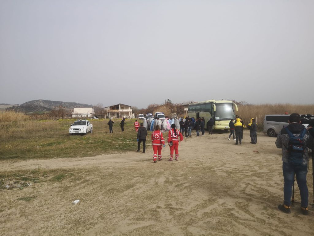 Tragedia Crotone, sale numero vittime. Occhiuto “si arriverà a 100”