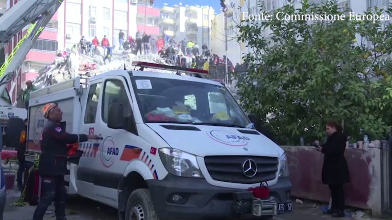 Sisma in Turchia, 110 arresti per negligenza