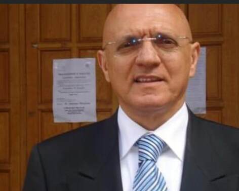 Mafia, lascia il carcere per i domiciliari Tumbarello, il medico di Messina Denaro: “E’ anziano”