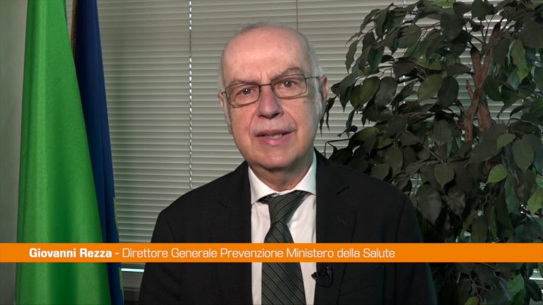 Covid, Rezza “Incidenza in calo, lieve aumento per l’indice Rt”