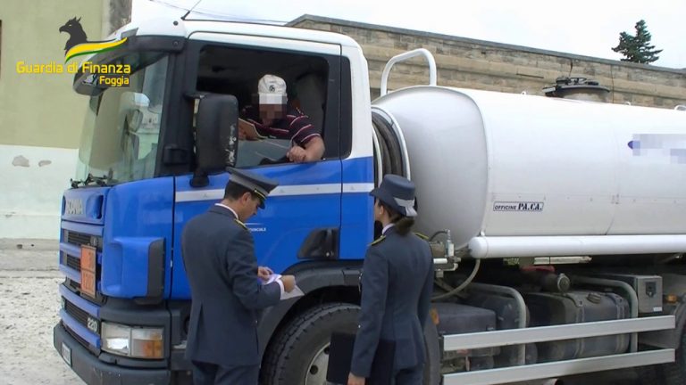 Foggia, scoperto distributore di carburante abusivo tra le campagne