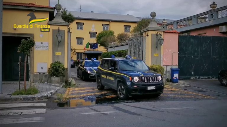 Grafico truffa il fisco, sequestro di beni nel Napoletano