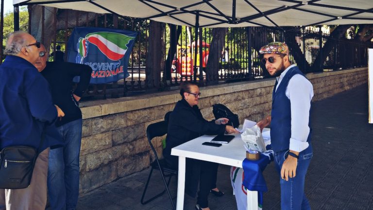 Elezioni, a Trapani i banchetti dei giovani di Fratelli d’Italia