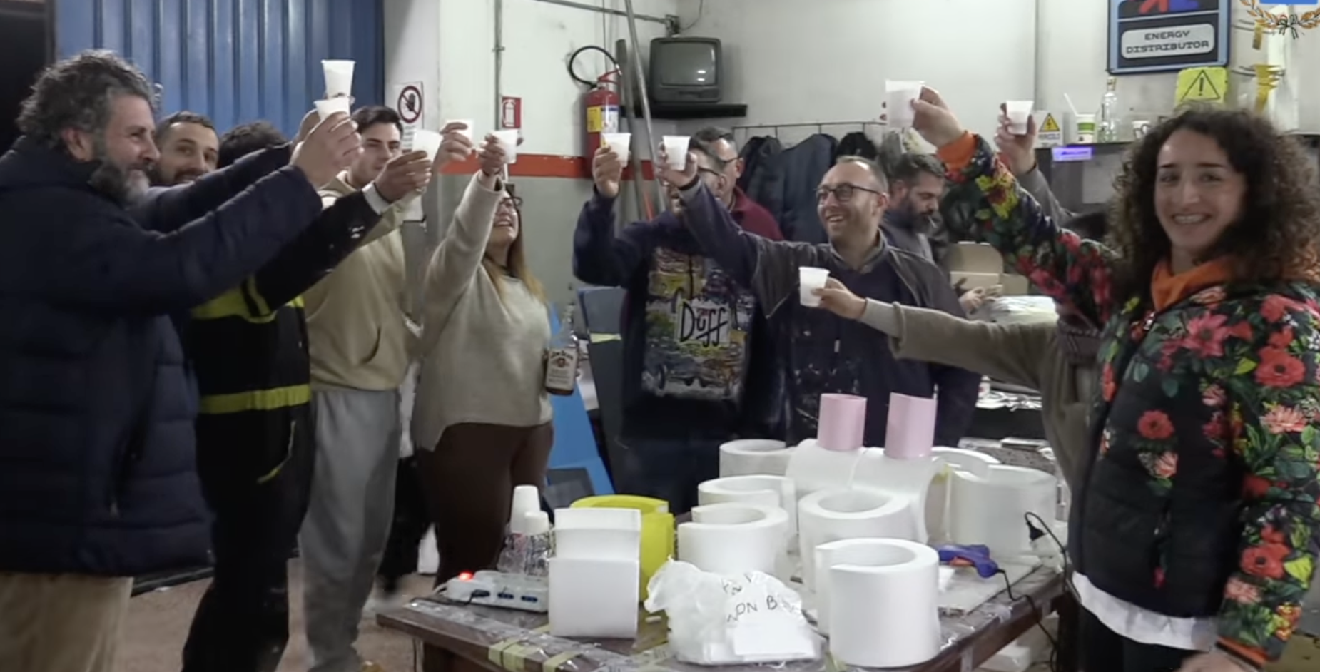 Carnevale Petrosino, fervono i preparativi di carri e maschere. VIDEO
