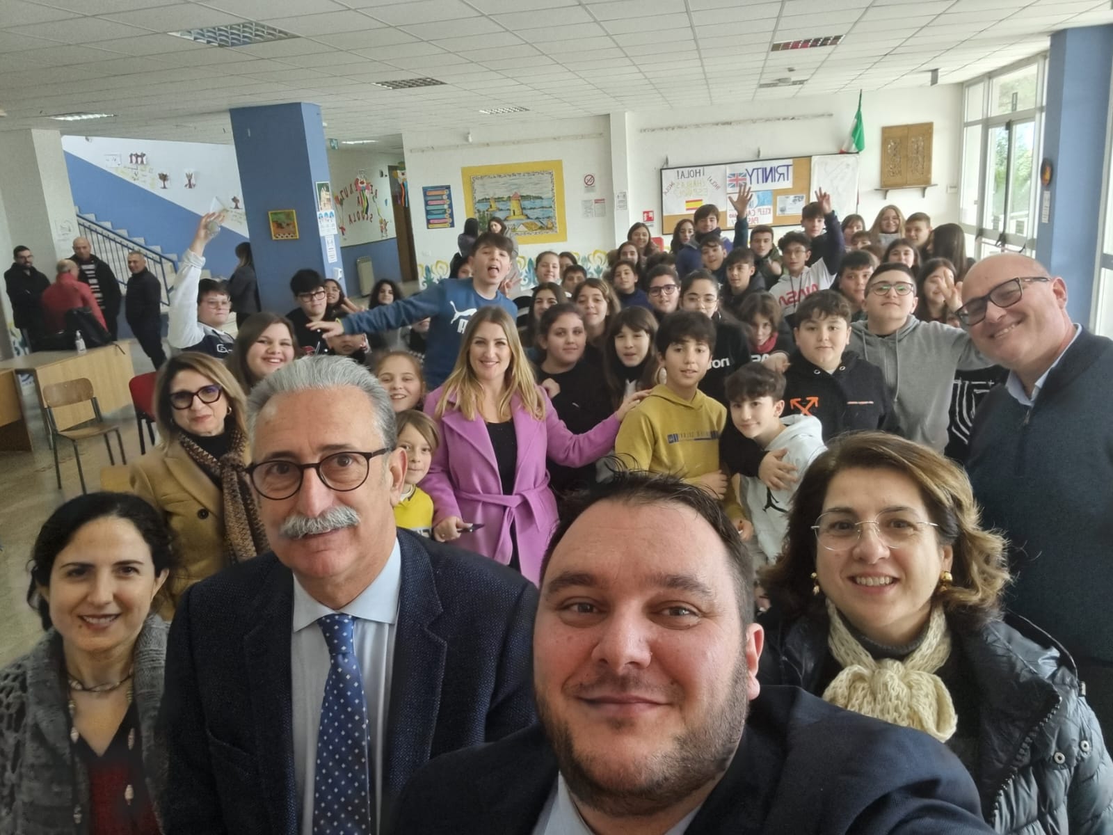 Al plesso “San Leonardo” il bullo non è bello: “A parlare spesso sono gli occhi degli studenti”