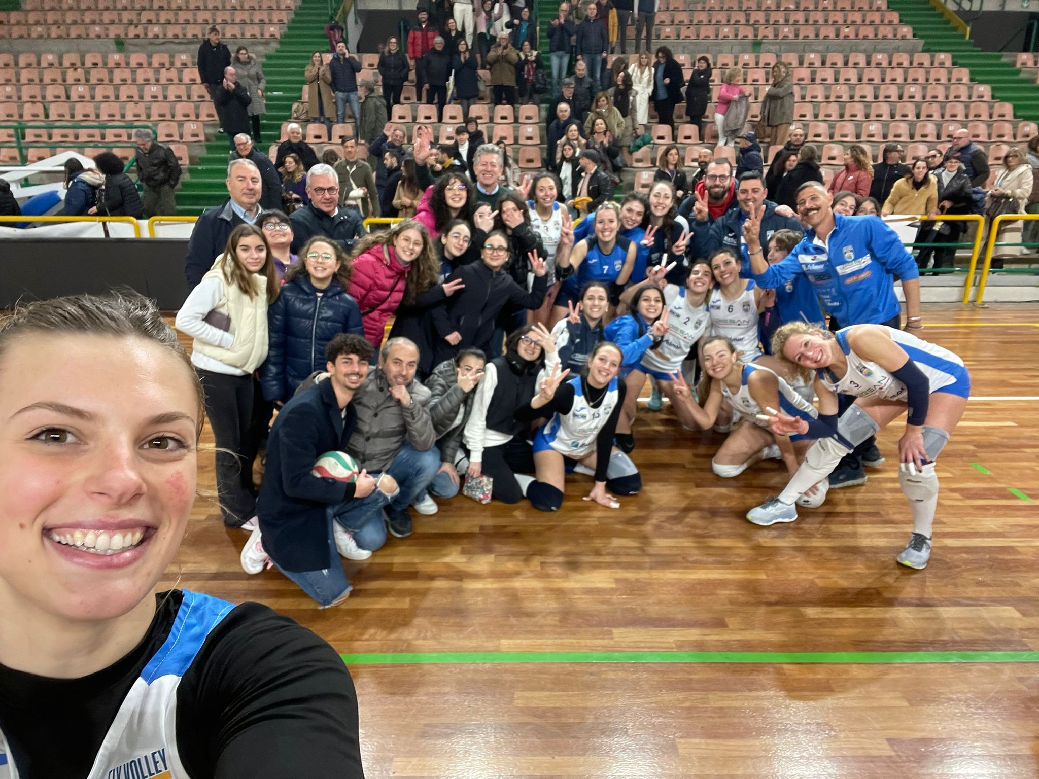La Fly Volley Marsala gioca bene e vince 3 a 2 in casa