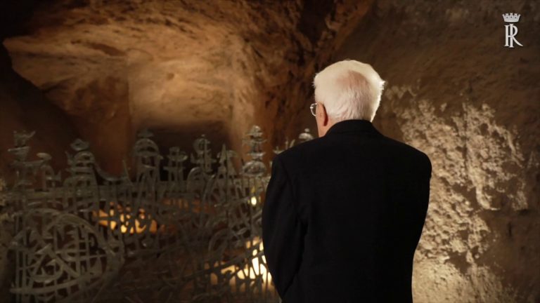 Fosse Ardeatine, l”omaggio di Mattarella alle vittime
