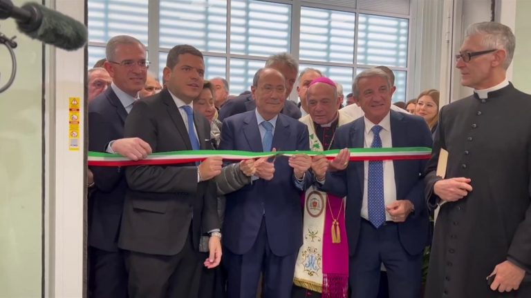Schifani inaugura la nuova area emergenza al Garibaldi di Catania