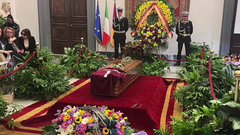 L’ultimo omaggio a Gianni Minà, camera ardente in Campidoglio