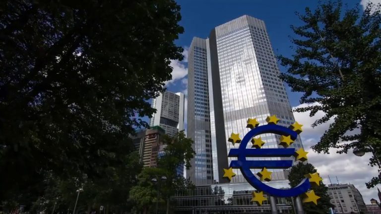 Eurozona, per la Bce ripresa in arrivo